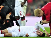 Bóng đá anh, ngoại hạng anh, lịch thi đấu euro 2012, "Vết gợn" của trận giao hữu Anh - Hà Lan:  Hai cầu thủ phải nhập viện